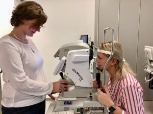 Erfahrungsbericht: nie wieder Brille dank Linsenimplantat - Smile Eyes Linz