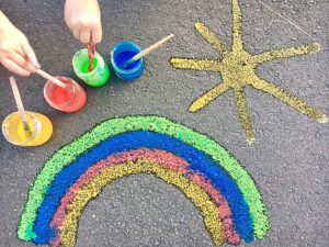 DIY: Wasserfarben für die Straßen-Malerei selber machen